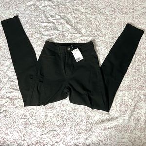 🧿NWT🧿H&M Divided High-Rise Ripped Black Skinny Jeans / US 4